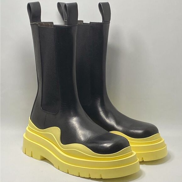 Bottega Veneta Contrast-Sole Leather Tire Chelsea Boots size 38 - Picture 5 of 11